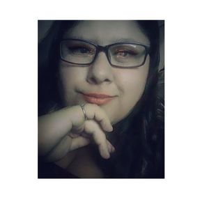 Meet your Posher, Daniela